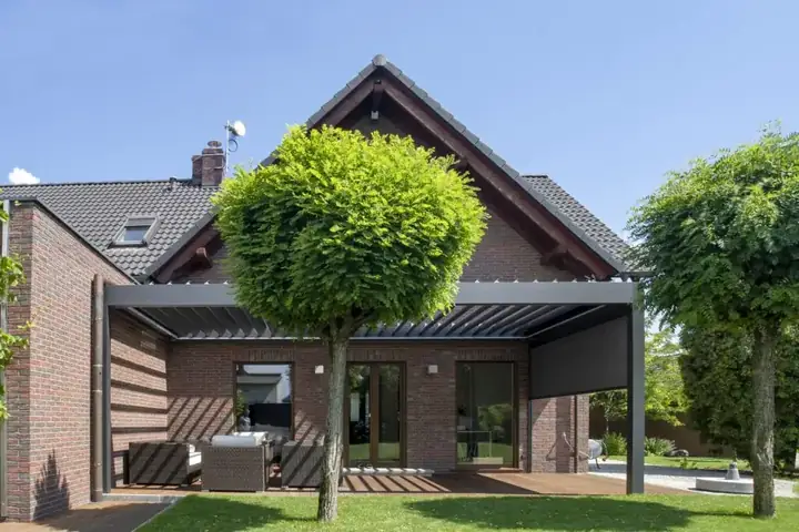 Pergola przy domu